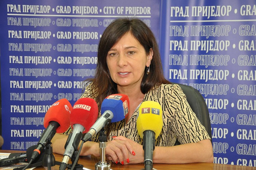 ПРИЈЕДОР, 20. ЈУНА /СРНА/ - Град Приједор годишње издваја више од 7,5 милиона КМ за подршку пронаталитетној и демографској политици, рекла је начелник градског Одјељења за образовање, здравство, социјалну заштиту, пронаталитетну и демографску политику Оливера Брдар Мирковић.