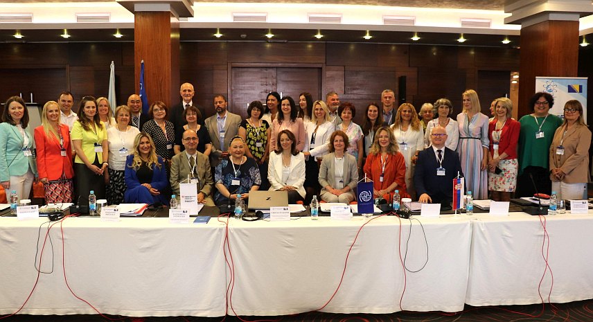 САРАЈЕВО, 20. ЈУНА /СРНА/ - У Сарајеву је отворен 47. Пленарни састанак Здравствене мреже југоисточне Европе о теми "Јачање здравствених услуга у заједници".