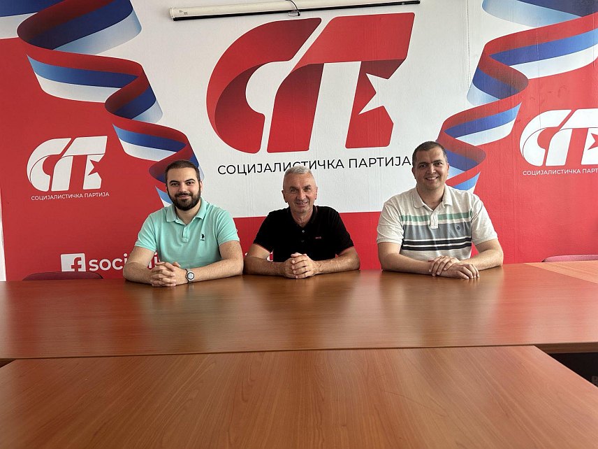 БАЊАЛУКА,20. ЈУНА /СРНА/ - Досадашњи одборник ДНС-а у Скупштине општине Рибник Милан Станишић приступио је данас Социјалистичкој партији Петра Ђокића.