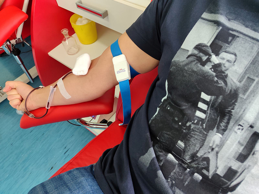 ПРИЈЕДОР, 27. ЈУНА /СРНА/ - У Приједору је данас организована хуманитарна акција "Црвено-бела крв" у којој је 35 лица дало крв.