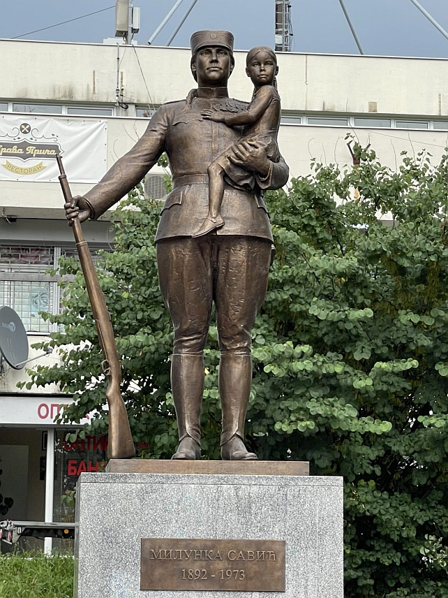 БЕОГРАД, 27. ЈУНА /СРНА/ - Споменик српској хероини Милунки Савић.