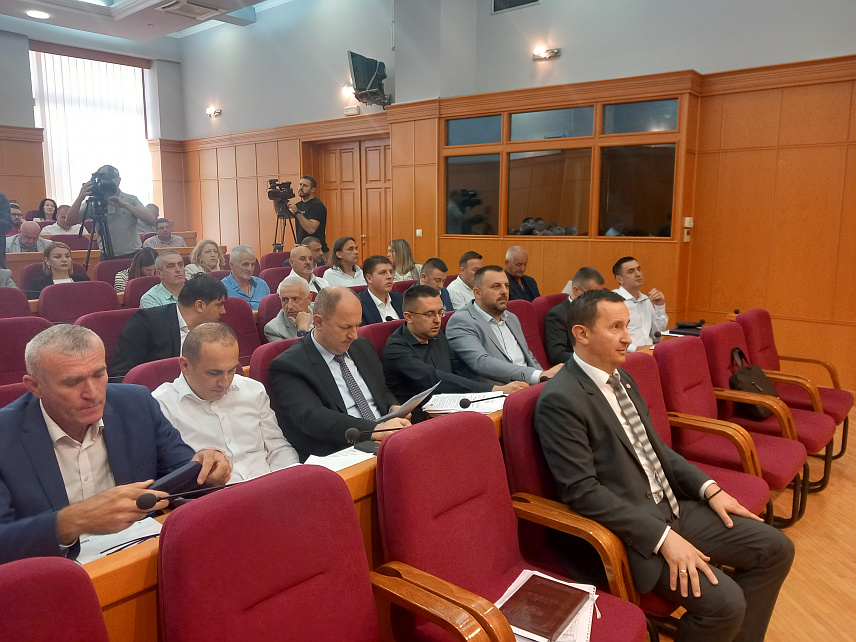 ТРЕБИЊЕ, 4.ЈУНА /СРНА/ - Сједница Скупштине града Требиње.