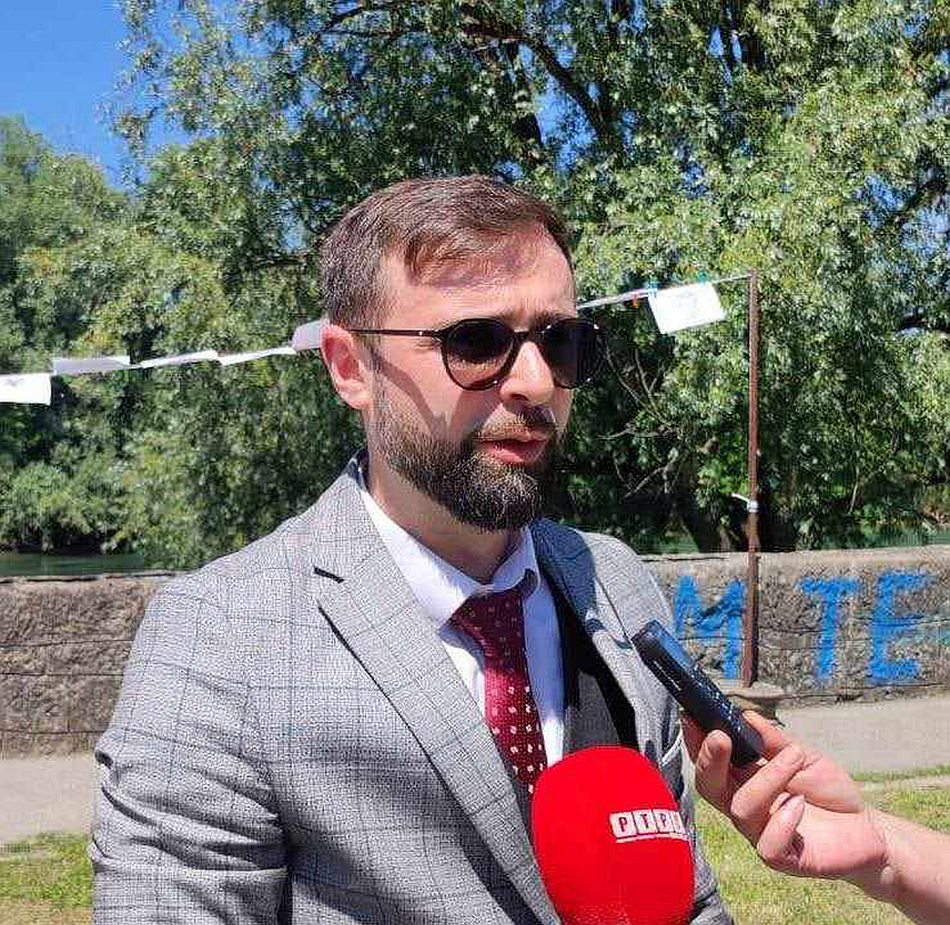 НОВИ ГРАД, 5. ЈУНА /СРНА/ - Професор међународног права Драган Дакић.