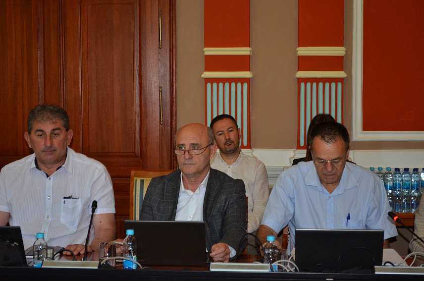 БРЧКО, 5. ЈУНА /СРНА/ - Сједница Владе Брчко дистрикта.