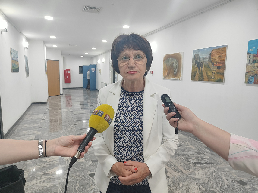 ИСТОЧНО САРАЈЕВО, 6. ЈУНА /СРНА/ - Помоћник директора Пореске управе Републике Српске Перса Пајић рекла је да ће сваки фискални рачун који се изда путем електронских фискланих уређаја бити евидентиран у евиденицијама Пореске управе.	
