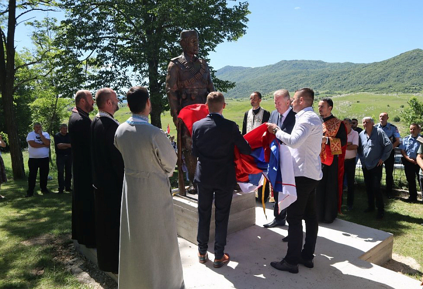 ГАЦКО, 6.ЈУНА /СРНА/ - Дан општине Гацко и 83 године од устанка у Другом свјетском рату обиљежен је данас у селу Брљево код Гацка, у присуству званица и гостију из сусједних општина, мјештана Брљева и околних села.