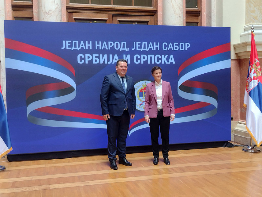 БЕОГРАД, 8. ЈУНА /СРНА/ - Предсједници Скупштине Србије Ана Брнабић и Народне скупштине Републике Српске Ненад Стевандић.