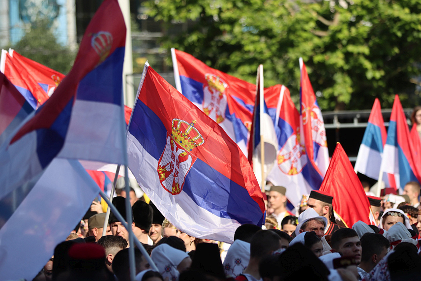 БЕОГРАД, 8. ЈУНА /СРНА/ - Централној манифестацији "Један народ, један сабор - Србија и Српска" присуствују предсједници Републике Српске и Србије Милорад Додик и Александар Вучић, предсједници скупштина и влада Српске и Србије, министри у двије владе, представници Срба из региона и Његова светост патријарх српски Порфирије. /Фото - Борислав Здриња/