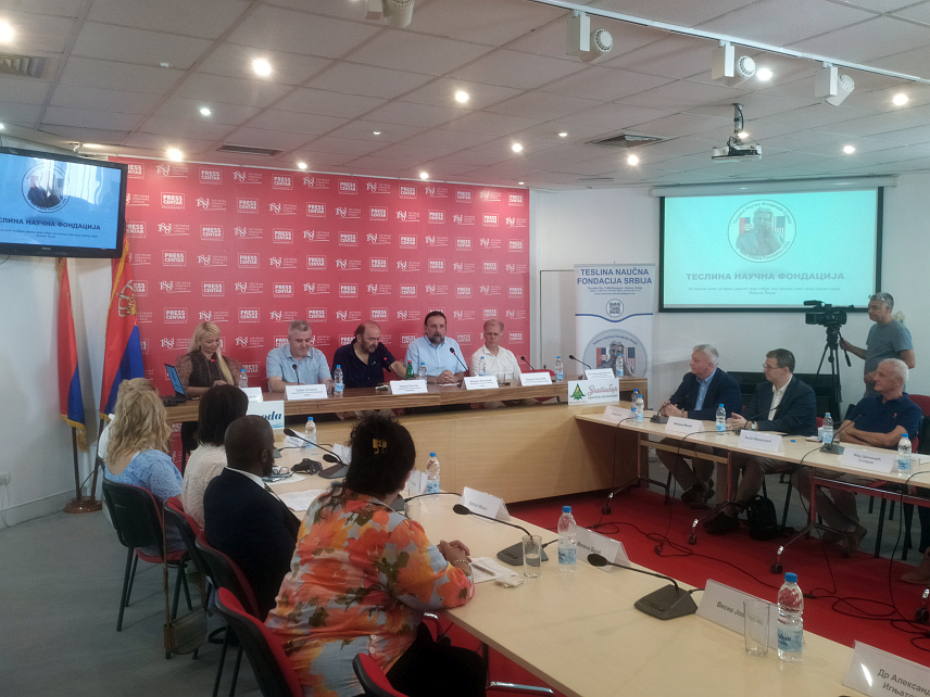 БЕОГРАД, 10. ЈУЛА /СРНА/ - Панел-дискусија "У духу Николе Тесле" одржана је у Удружењу новинара Србије у Београду.