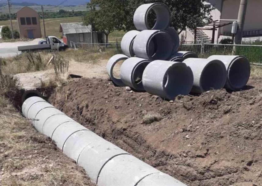 ГАЦКО, 11. ЈУЛА /СРНА/ - У Гацку је почела реконструкција оборинске канализација у насељу Врбица.