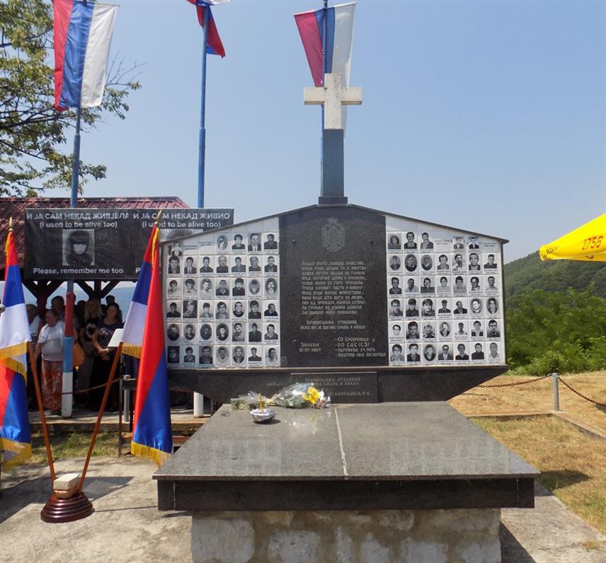 СРЕБРЕНИЦА, 11. ЈУЛА /СРНА/ - У селу Залазје у општини Сребреница сутра ће бити обиљежене 32 године од страдања 69 српских цивила и војника у овом и селу Сасе, као и у братуначиким Биљача и Загони.