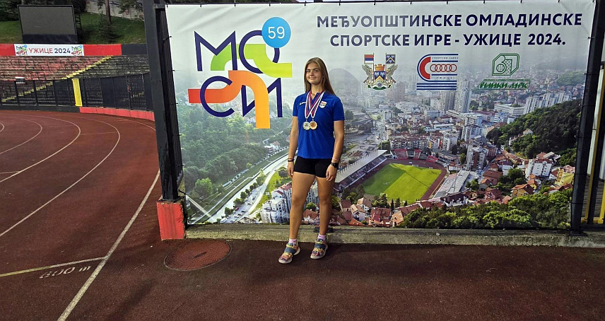 РОГАTИЦА, 12. ЈУЛА /СРНА/ - Члан спортске екипе општине Рогатица Кристина Поповић освојила је двије медаље на 59. Међуопштинским омладинским спортским играма /МОСИ/ у Ужицу.