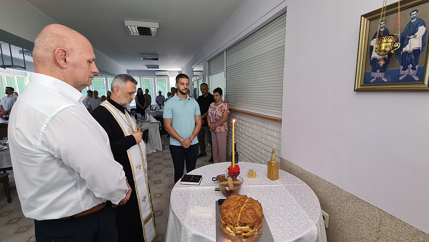 ДОБОЈ, 14. ЈУЛА /СРНА/ - Дому здравља у Добој обиљежио је данас крсну славу Свети Козма и Дамјан - Врачеви и 71 годину рада.