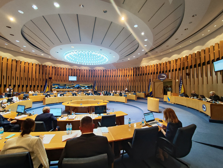 САРАЈЕВО, 19. ЈУЛА /СРНА/ - Хитна сједница Дом народа Парламентарне скупштине БиХ у Сарајеву.