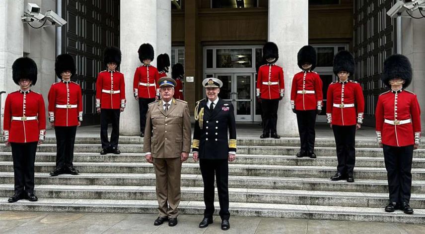 САРАЈЕВО, 19. ЈУЛА /СРНА/ - Начелник Заједничког штаба Оружаних снага БиХ генерал-пуковник Гојко Кнежевић у Великој Британији присуствује авио-митингу РИАT 2024, једном од највећих у свијету на којем се очекује учешће више од 100 авиона из 25 земаља, као и долазак око 150.000 посјетилаца.