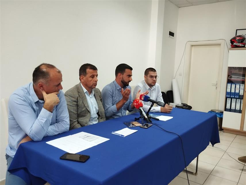 TРЕБИЊЕ, 19. ЈУЛА /СРНА/ - Лидер Листе за правду и ред Небојша Вукановић на конференцији за новинаре у Tребињу.