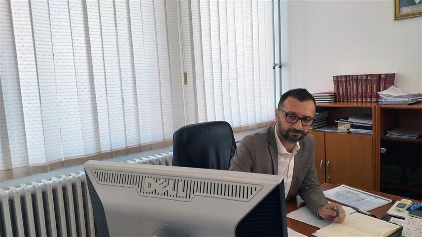 ВЛАСЕНИЦА, 20. ЈУЛА /СРНА/ - Меморијални комплекс у Братунцу, чија је изградња у плану, треба трајно да чува успомену на српске жртве, рекао је Срни члан Одбора за обиљежавање сјећања на страдање Срба Бирча и средњег Подриња Горан Ђурић.