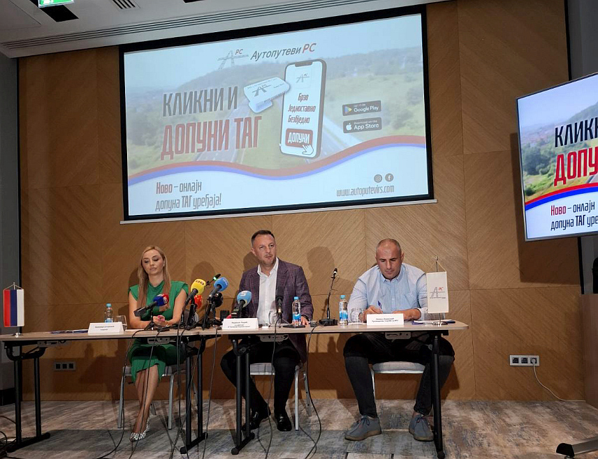 БАЊАЛУКА, 23. ЈУЛА /СРНА/ - Вршилац дужности директора "Аутопутеви Републике Српске" Недељко Ћорић на конференцији за новинаре.