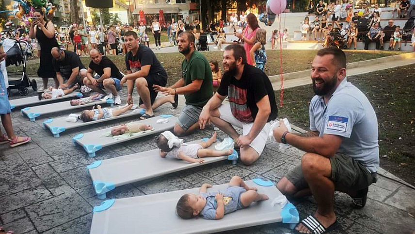 ТЕСЛИЋ, 23. ЈУЛА /СРНА/ - Начелник општине Теслић Милан Милићевић вечерас на четрнаестој конференцији беба, на којој је изабрано предсједништво беба узраста до годину дана.