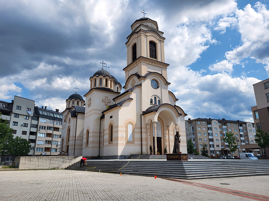 ПАЛЕ, 26. ЈУЛА /СРНА/ - У самом центру Пала налази се Храм Сабора Светога архангела Гаврила чија изградња је почела 2008. године и чини јединствену цјелину са Студентским тргом, а крајем септембра се очекује да ће бити освештан.