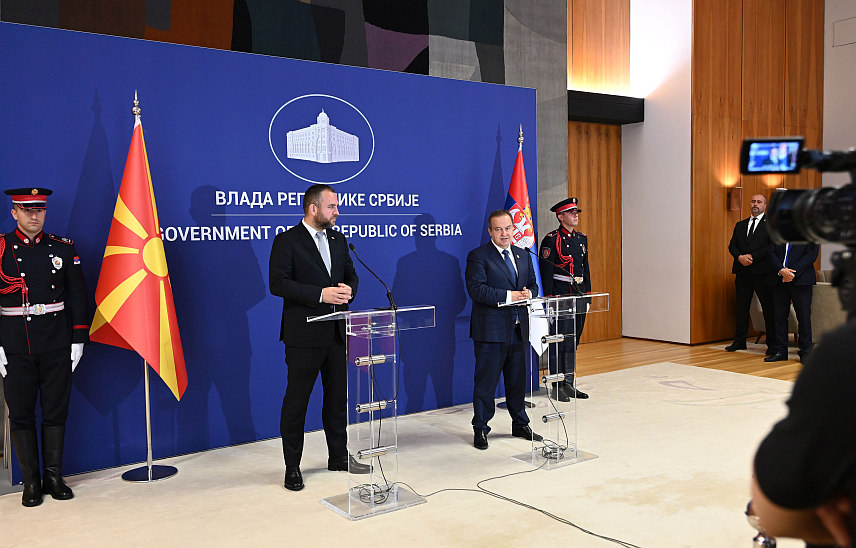 БЕОГРАД, 26. ЈУЛА /СРНА/ - Састанак министра унутрашњих послова Србије Ивице Дачића са министром унутрашњих послова Сјеверне Македоније Панче Тошковским који борави у дводневној посјети Београду.