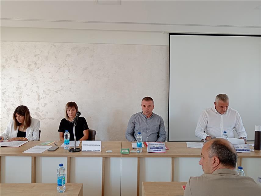 ХАН ПИЈЕСАК, 29. ЈУЛА/СРНА/- Одборници Скупштине општине Хан Пијесак данас су усвојили ребаланс буџета у износу од 9.304.000 КМ, чиме је буџетски оквир повећан за 1.115.000 КМ или 14 одсто.