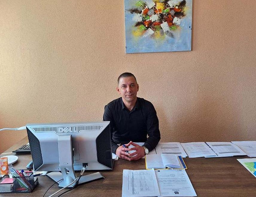 ШАМАЦ, 2. ЈУЛА /СРНА/ - Јавно предузеће /ЈП/ "Слободна зона" Шамац има цијену комуналних услуга међу три најниже у БиХ и у овој години је неће кориговати и повећавати упркос расту свих трошкова, а активности планира да усмјери на дјелатности које гарантују већи број корисника, рекао је Срни директор Ђорђе Кертић.