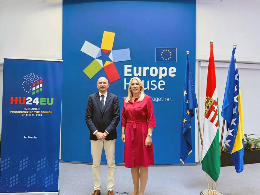 САРАЈЕВО, 4. ЈУЛА /СРНА/ - Српски члан Предсједништва БиХ Жељка Цвијановић изразила је увјерење да ће Мађарска и у свом другом мандату предсједавања ЕУ, упркос свим изазовима, успјети да испуни своје приоритете и ојача европску перспективу земаља западног Балкана.