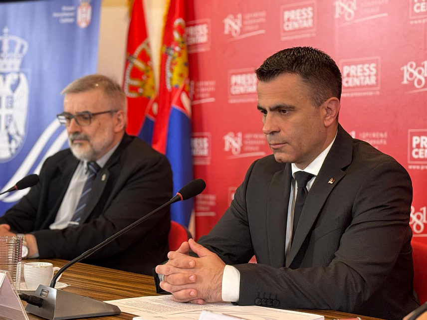 БЕОГРАД, 4. ЈУЛА /СРНА/ - Министар без портфеља у Влади Србије задужен за односе са дијаспором Ђорђе Милићевић на првом консултативном онлајн састанку са представницима удружења српске дијаспоре из цијелог свијета.