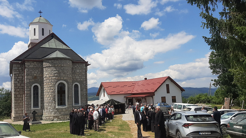 ФОЧА, 5. ЈУЛА /СРНА/ - Подизање конака и успостављање монашког скита у Челебићима, вјерују мјештани, нови је почетак за овај прелијепи и нажалост напуштени крај.