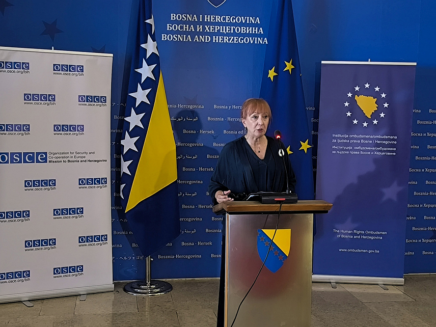 САРАЈЕВО, 9. ЈУЛА /СРНА/ - Омбудсмен за људска права БиХ Јасминка Џумхур на конференцији за новинаре у Сарајеву.