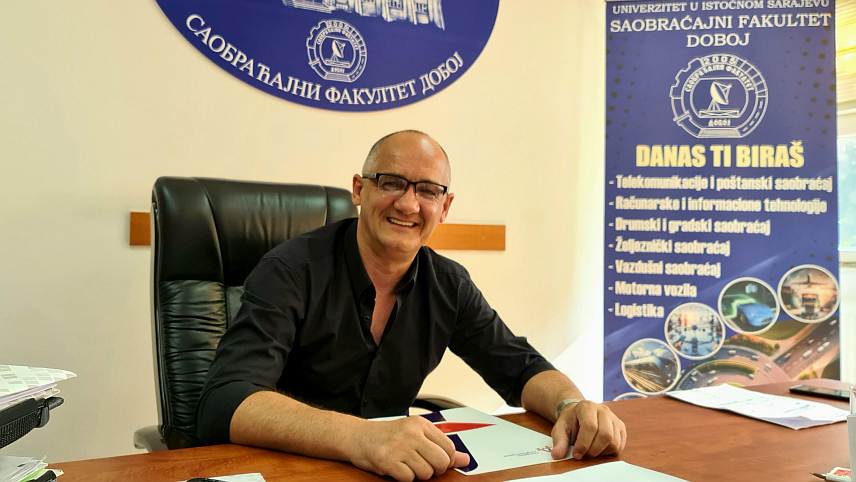 ДОБОЈ, 9. ЈУЛА /СРНА/ - Декан Саобраћајног факултета у Добоју Мирослав Костадиновић.