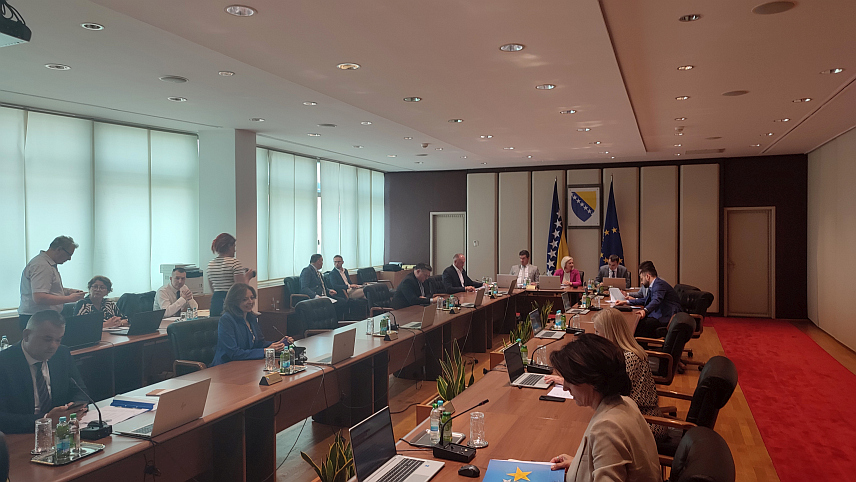 САРАЈЕВО, 9. ЈУЛА /СРНА/ - Сједница Савјета министара.