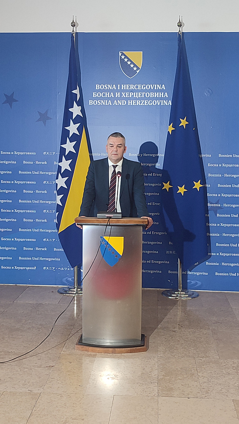 САРАЈЕВО, 9. ЈУЛА /СРНА/ - Министар правде у Савјету министара Давор Буноза на конференцији за новинаре у Сарајеву.