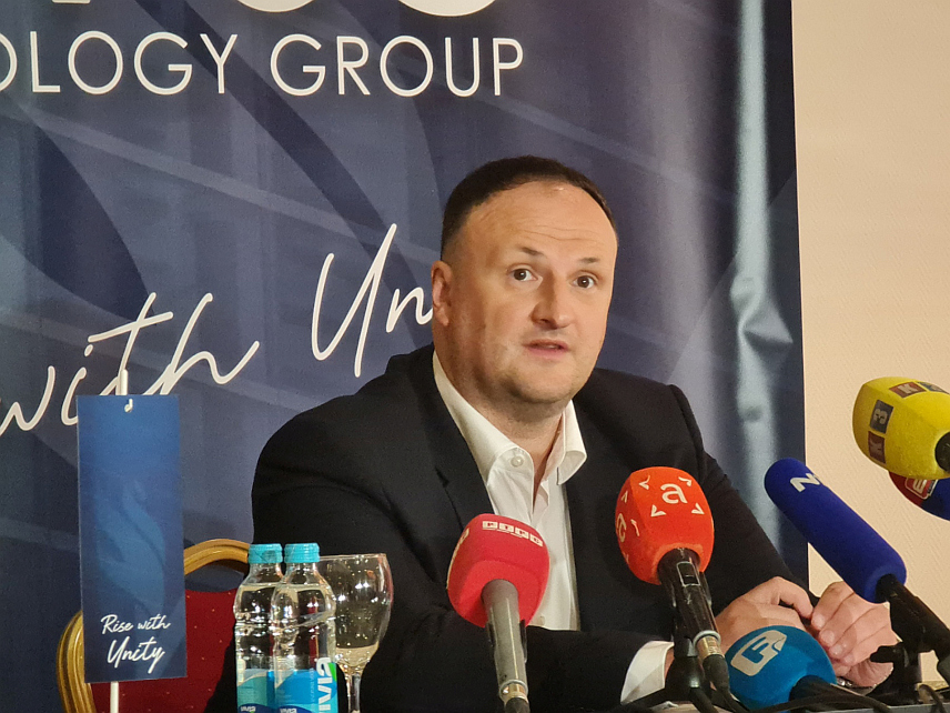 БАЊАЛУКА, 1. АВГУСТА /СРНА/ - Директор "Инвиктус технолоџи групе" Бојан Вујић на конференцији за новинаре данас у Бањалуци.