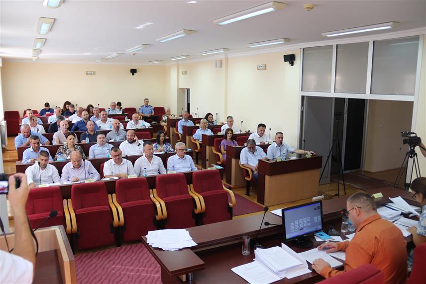 ДЕРВЕНТА, 21. АВГУСТА/СРНА/- Одборници Скупштине града Дервента усвојили су на данашњој сједници ребаланс буџета града за ову годину, па градски буџетски оквир сада износи 32.341.000 КМ што је за 7.860.000 КМ више од првобитно планираног.