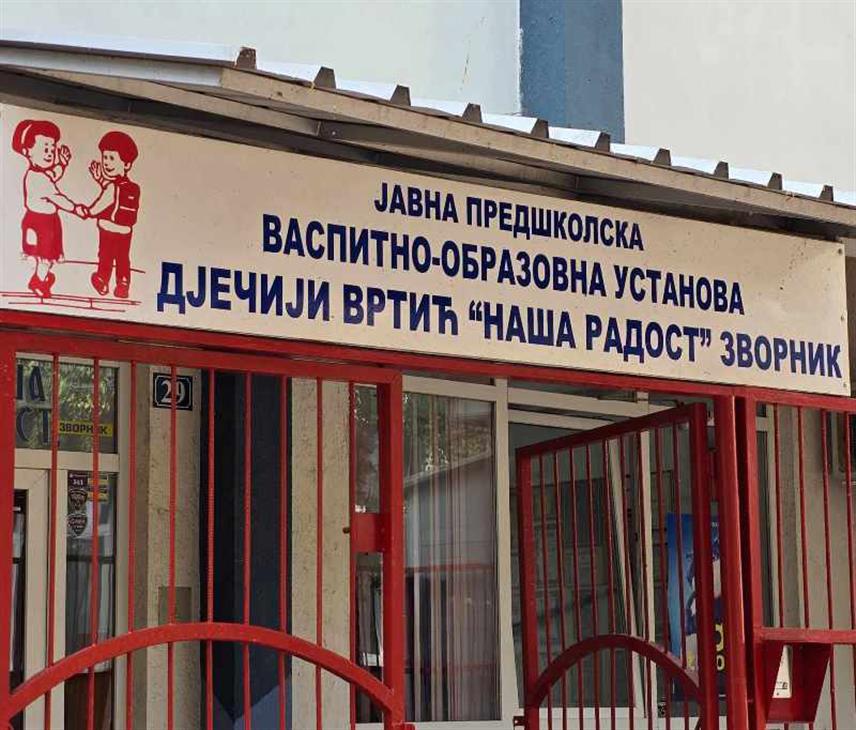 ЗВОРНИК, 28. АВГУСТА /СРНА/ - У Зворнику је почела реализација пројекта обезбјеђивања новог простора за проширење капацитета Дјечјег вртића "Наша радост" којим ће бити ријешено питање листи чекања за пријем дјеце у вртић.