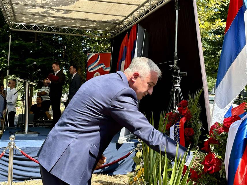БАЊАЛУКА, 2. АВГУСТА /СРНА/ - Предсједник Партије демокатског прогреса /ПДП/ Бранислав Бореновић присуствовао је данас обиљежавању 83 године од страдања Срба у Шушњару.