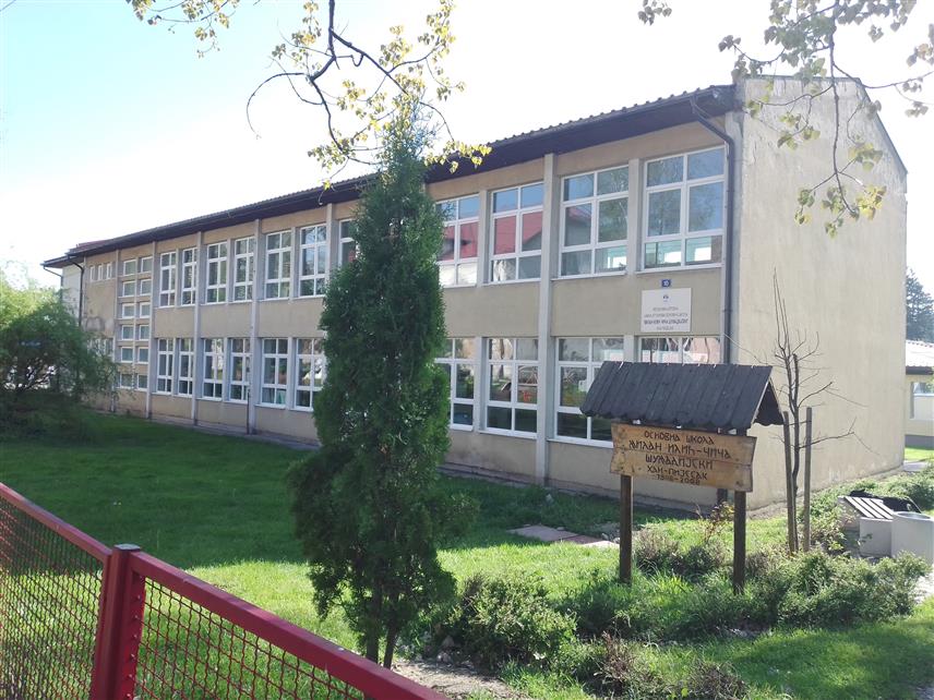 ХАН ПИЈЕСАК, 30. АВГУСTА /СРНА/ - Основнa школa "Милан Илић Чича Шумадијски" на Хан Пијеску.