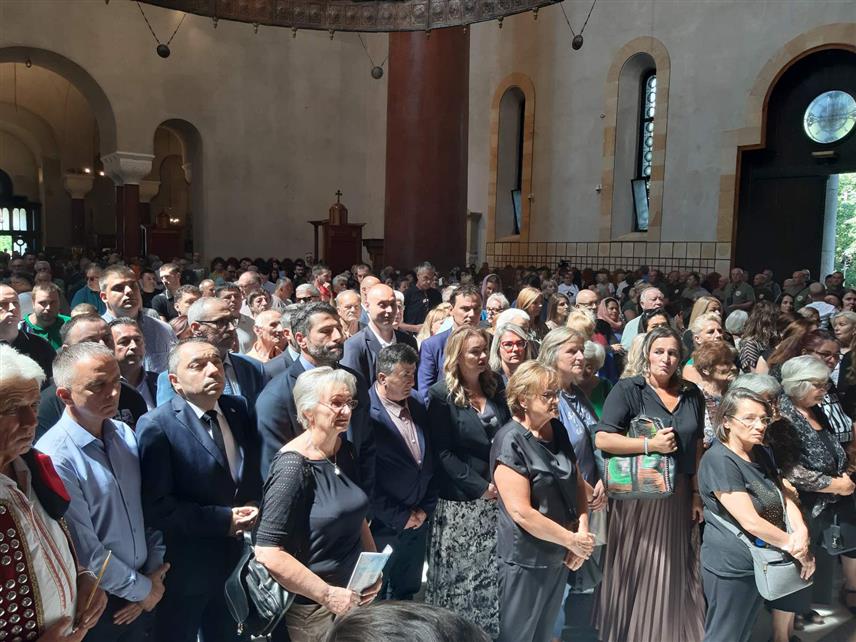 БЕОГРАД, 4. АВГУСTА /СРНА/ - У цркви Светог Марка у Београду служен је парастос поводом 29 година од страдања Срба у хрватској војној операцији "Олуја".