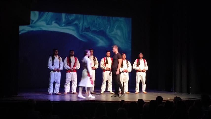 БАЊАЛУКА, 4. АВГУСТА /СРНА/ - Представа "Олуја", која је вечерас одиграна у Народном позоришту Републике Српске у Бањалуци.