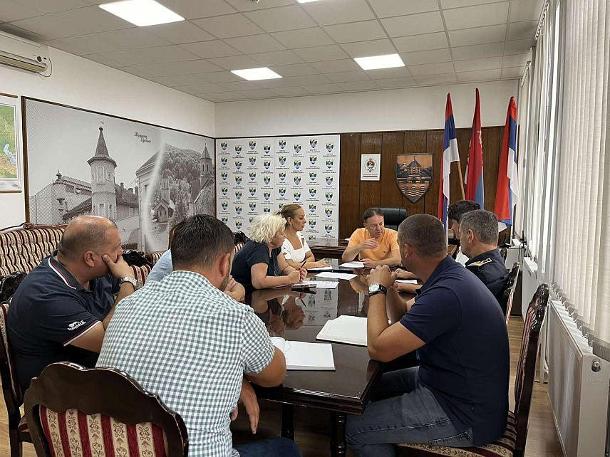 КОЗАРСКА ДУБИЦА, 6. АВГУСTА /СРНА/ - Одржан први састанак организационог одбора Tрадицоналног такмичарског Фестивала "Вече ојкаче".