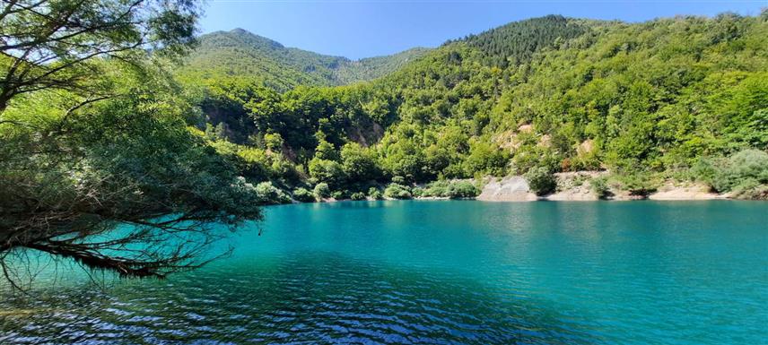 БИХАЋ, 8. АВГУСТА /СРНА/ - Село Тишковац, чији малобројни мјештани Срби живе у три села и двије државе.