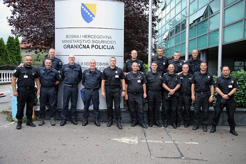 САРАЈЕВО, 10. СЕПТЕМБРА /СРНА/ - У организацији Савезне полиције Њемачке данас је у просторијама Граничне полиције БиХ почела обука за припаднике антибомбног тима ове агенције за заштиту закона у БиХ.