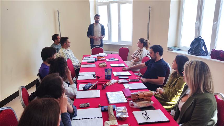 БАЊАЛУКА, 11. СЕПТЕМБРА /СРНА/ - Прва читаћајућа проба нове представе на Сцени „Петар Кочић“ Народног позоришта Републике Српске у новој сезони.