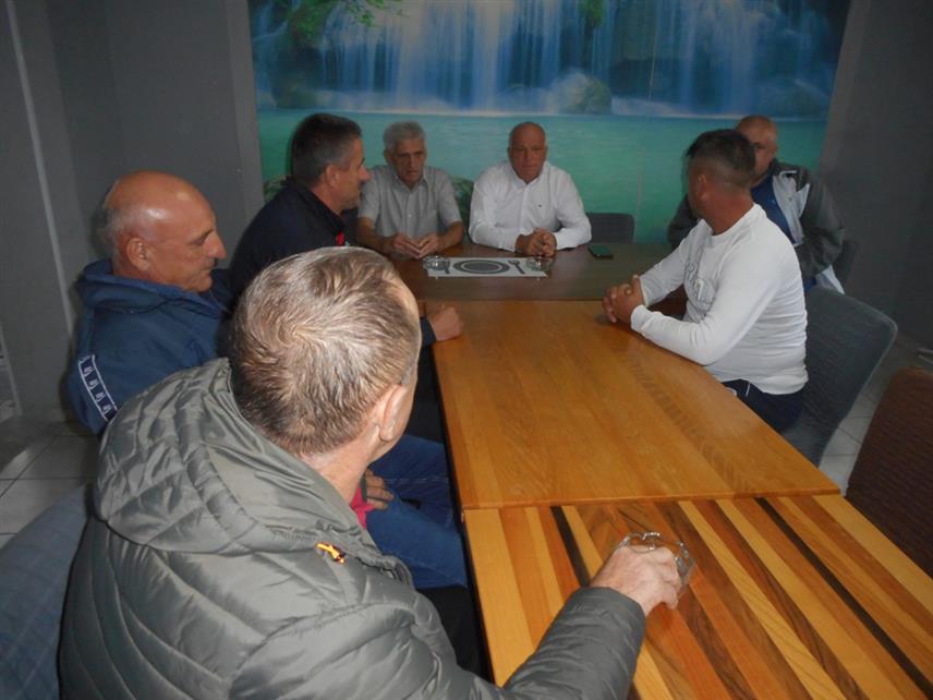 БРАТУНАЦ, 13. СЕПТЕМБРА /СРНА/ - Савез за нову политику у Братунцу данас је представио кандидатску листу са 29 имена за 25 одборничких мјеста у Скупштини општине Братунац, те пружио подршку Стефану Бојићу, кандидату Уједињене Српске за начелника ове општине.