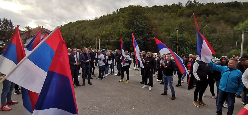 ТЕСЛИЋ, 14. СЕПТЕМБРА /СРНА/ - Кандидат СДС-а за начелника општине Теслић Милан Миличевић на предизборном страначком скупу у општини Теслић.