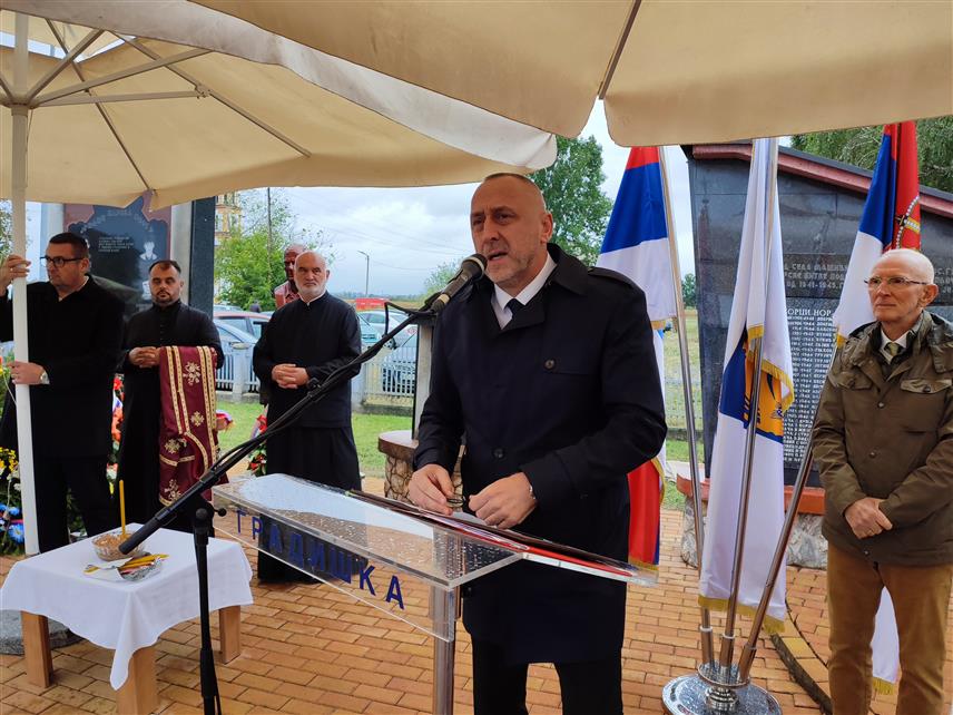 ГРАДИШКА, 15.СЕПТЕМБРА /СРНА/ - Министар борачко-инвалидске заштите Републике Срспке Данијел Егић на обиљежавању Дана 16. Крајишке моторизоване бригаде.