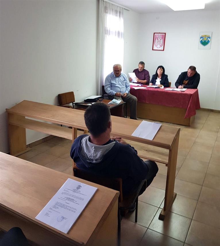 КРУПА НА УНИ, 17. СЕПТЕМБРА /СРНА/ - Сједница Скупштине општине Крупа на Уни.