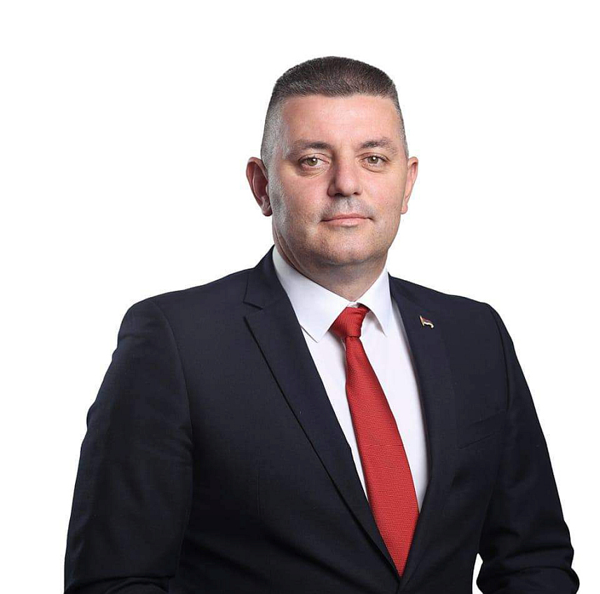 МРКОЊИЋ ГРАД, 20. СЕПТЕМБРА /СРНА/ - Кандидат СНСД-а за начелника општине Мркоњић Град Драган Вођевић.